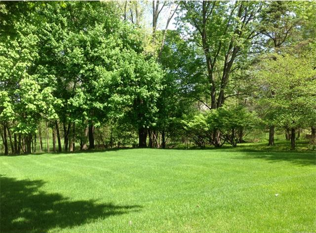 Homes for sale in Fairview Farms Rochester Hills MI 